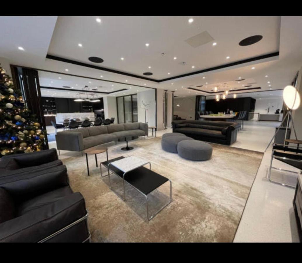 Luxurious Manchester City Centre 2 Bed Apartment Buitenkant foto